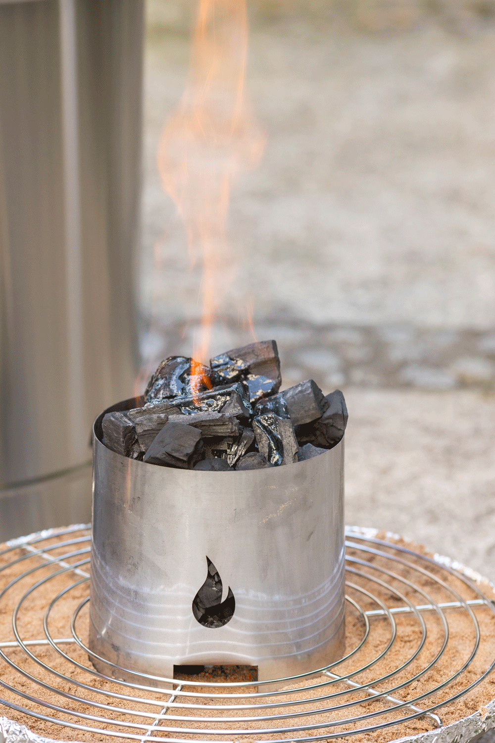 carbon pára hacer tus asados en el ahumador 